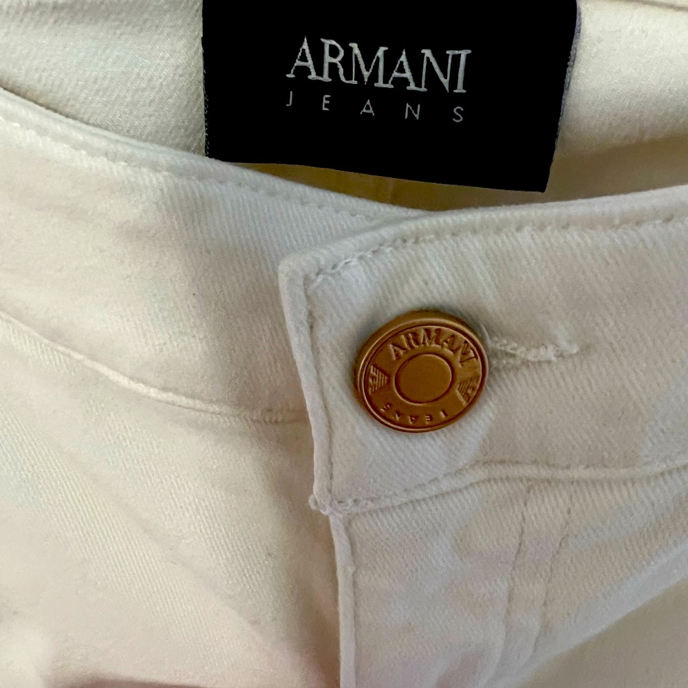 Armani cropped flare white (super soft) jeans - size 29